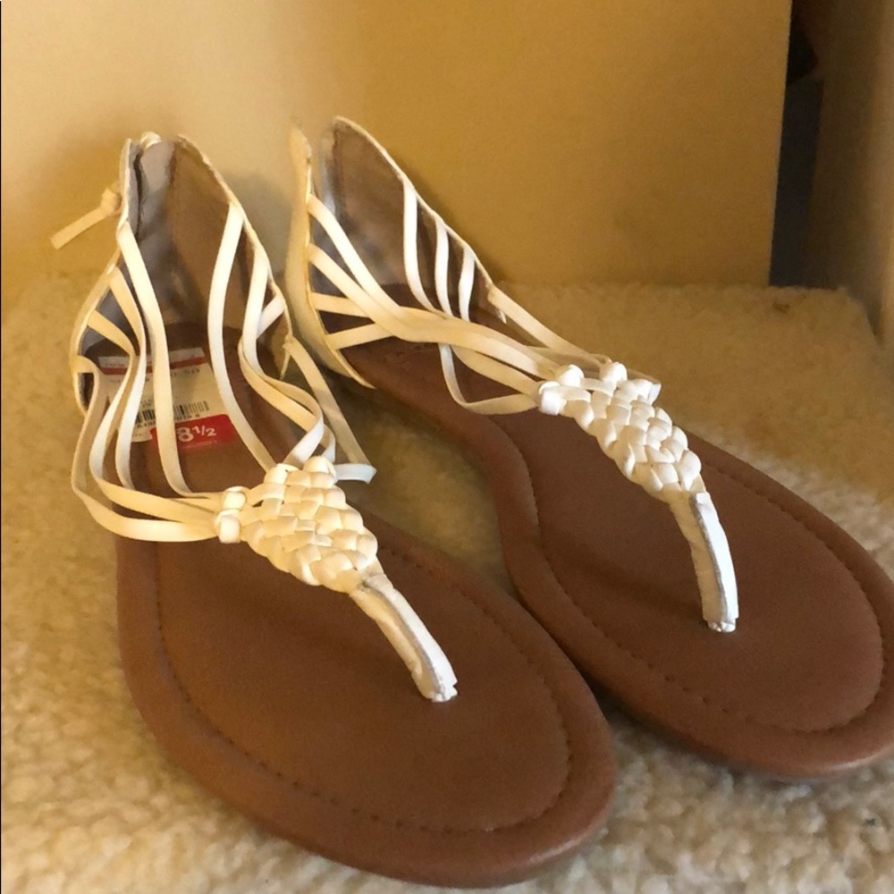 Lucky brand white sandals